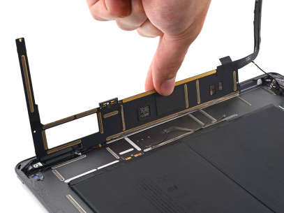 Ремонт материнской платы iPad 8