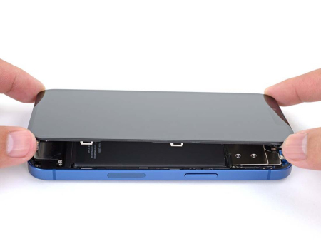 Перепайка микросхемы и устранение ошибки дисплея iPhone 13 Pro Max