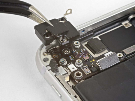 Замена антенны Wi-Fi / GSM iPhone 8