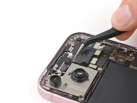 Замена фронтального микрофона iPhone 15