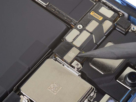 Замена верхнего шлейфа iPhone 13 mini (боковые кнопки)